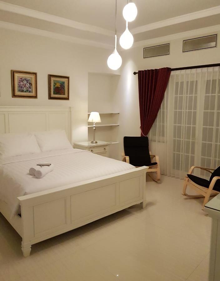 Hotel Front One Boutique Baluran Malang Extérieur photo