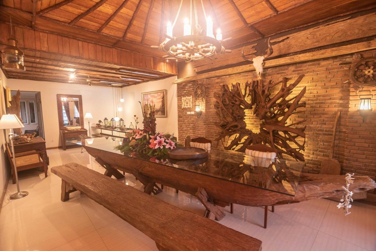 Hotel Front One Boutique Baluran Malang Extérieur photo