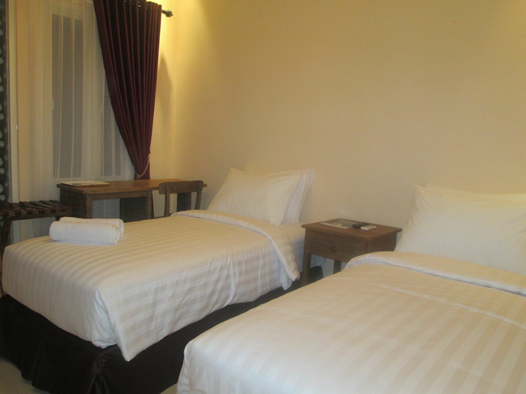 Hotel Front One Boutique Baluran Malang Extérieur photo